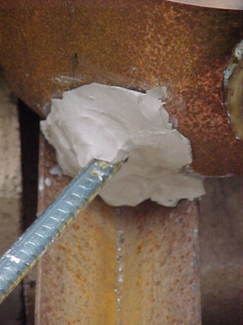 clay plug for the aluminum drain angle iron.jpg